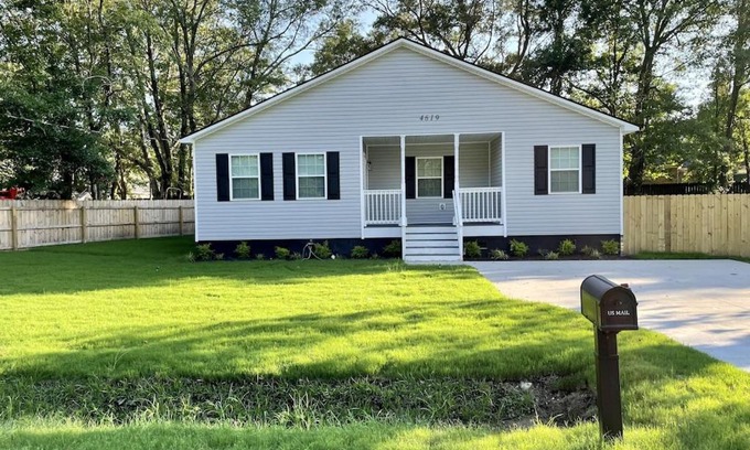North Charleston House | Minutes to everywhere