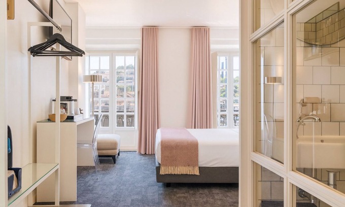 Uniao de Freguesias do Centro House | Miragaia Riverside Suites.