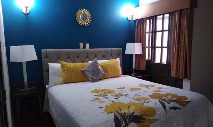 Zona Centro Hotel | MISION SANTA ISABEL