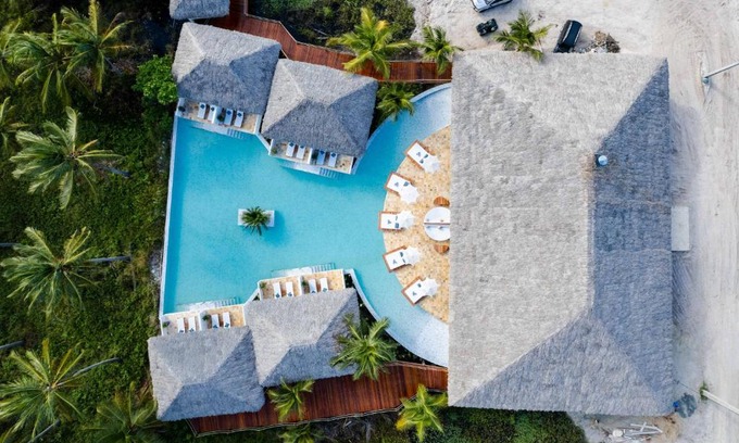 Acarau Hotel | MKNI Hotel - Ikaika Makani Experience