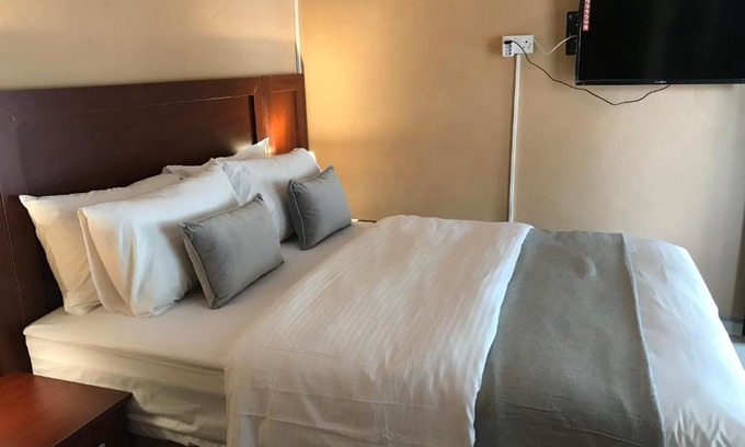 Central Bed & Breakfast | MLK B&B
