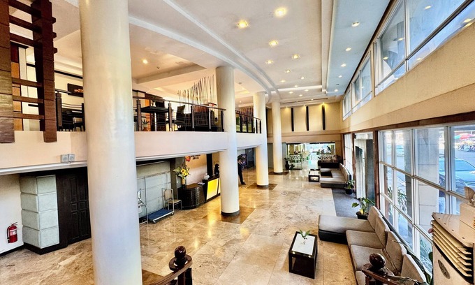 Bacolod Hotel | MO2 Westown Hotel Bacolod - Downtown