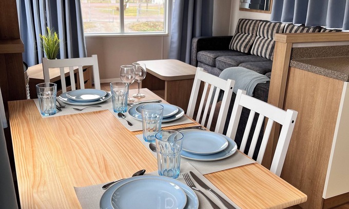 Mucheln House | Mobile home "Möwe am Geiseltalsee