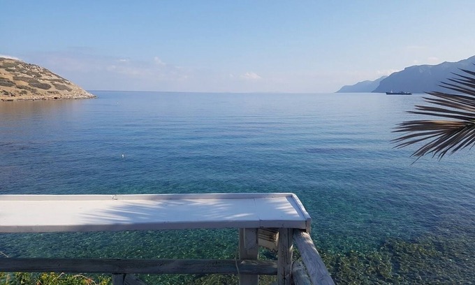 Mochlos Villa | Mochlos Beach Villa Seafront 3-bedroom villa in enchanting Mochlos