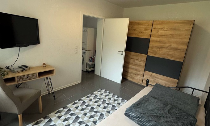 Neustadt-Lachen-Speyerdorf Apartment | Modern apartment - Neustadt an der Weinstraße