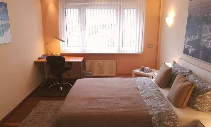 Leutzsch Apartment | Modern 1 bedroom apartment Wi-Fi