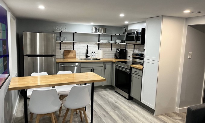 Silver Spring House | Modern 2bd Getaway Walk to Metro Free Parking