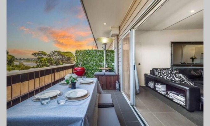 Cape Woolamai Apartment | Modern 3 bedroom apartment, beach, surf & shops