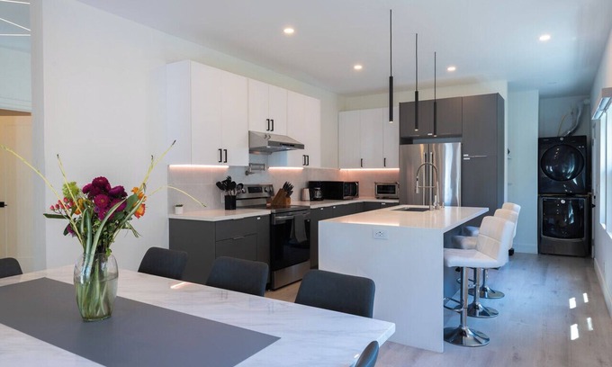 Central San Mateo House | Modern 3BR/3BA House 8min from SFO