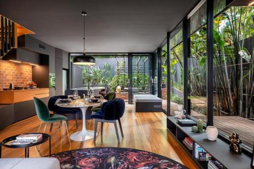 Norman Park House | Modern 3BR retreat with Sauna - The Loft