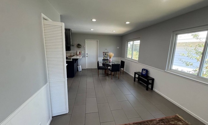 Upper Rockridge House | Modern 5BR 3BA Oakland Hills Home