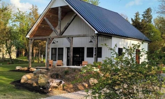 Kelleys Island Cottage | Modern A-Frame + Backyard + Firepit + BBQ