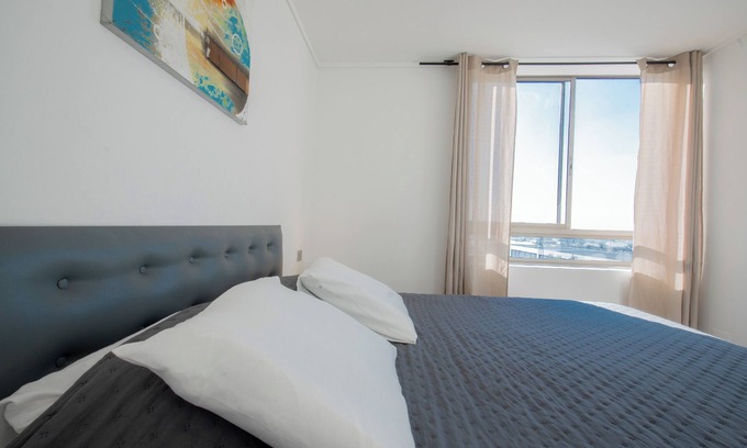 San Joaquin Apartment | Modern and bright family apartment (close to Carlos Valdovinos subway station).