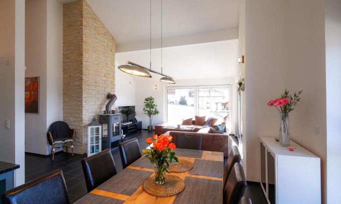 Triesenberg Apartment | Modern and cosy 5 rooms penthouse with stunning view