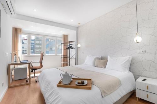 Mina Apartment | Modern Apartment by CM Properties