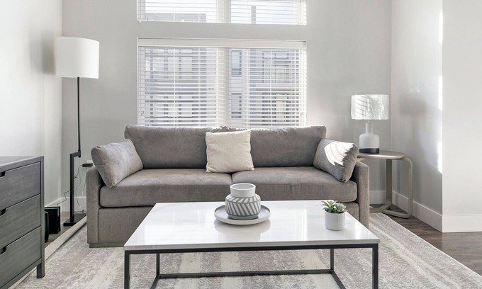 Roselawn Finance Apartment | Modern Apartment in Prime Location (ID1255X864)