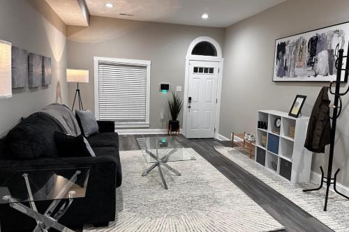 Downtown Baltimore Apartment | Modern Comfort in Historic East Baltimore Stylish 3BR Row Home