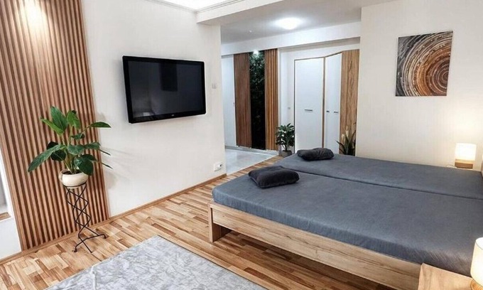 Szazhalombatta Apartment | Modern, comfortable apartment with excellent location for 2 people