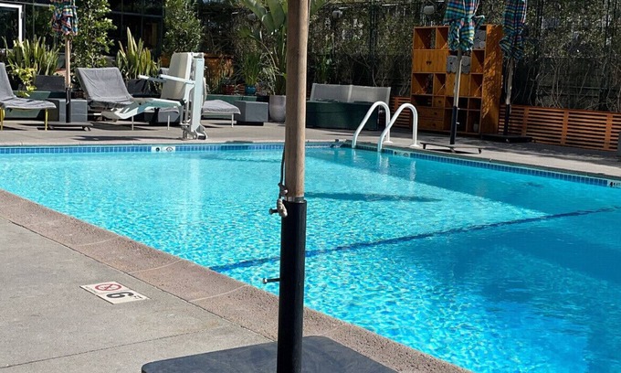Rampart Village Apartment | Modern condo with pool near ,Dtla ,Melrose ,Hollywood