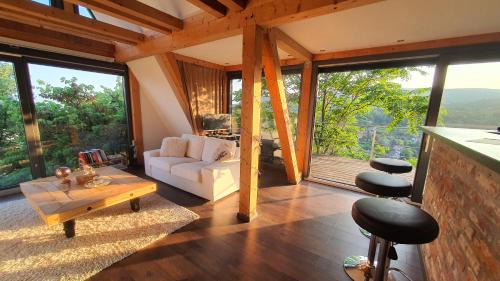 Pecs House | Modern cottage, views and a jacuzzi