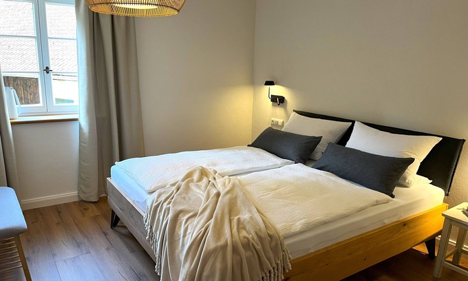 Siegenburg Apartment | Modern, cozy vacation apartment for 5 people