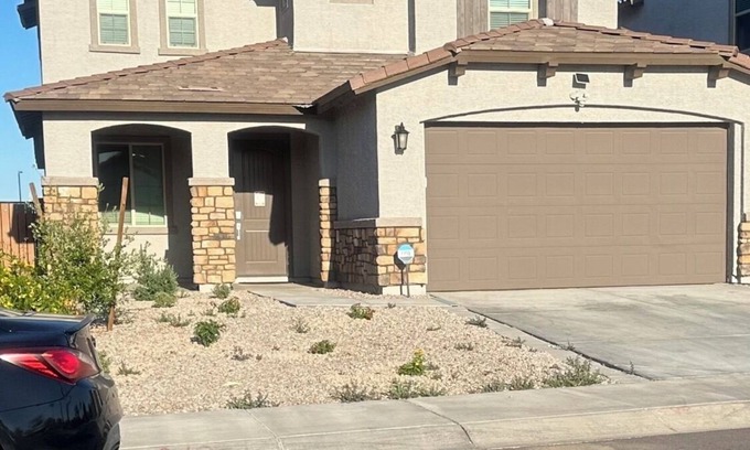 South Mountain House | Modern Desert Home–Great for Families & Groups, Near Golf, Hiking & City Fun