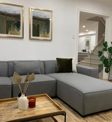 Ajax House | Modern Detached Home in the Suburbs of Toronto