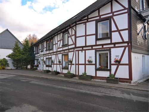 Dreislar House | Modern group of homes close to Willingen and Winterberg with large garden