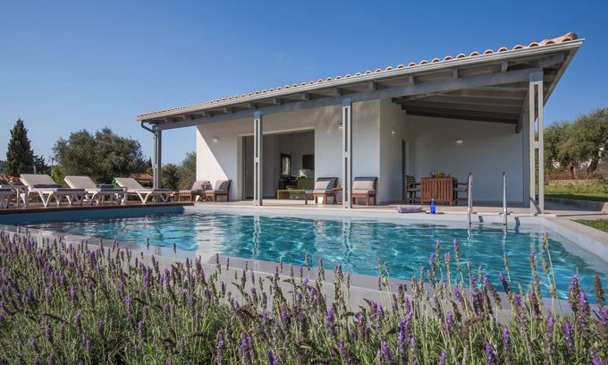 Dassia Villa | Modern guest house with private pool and fantastic views to the beach