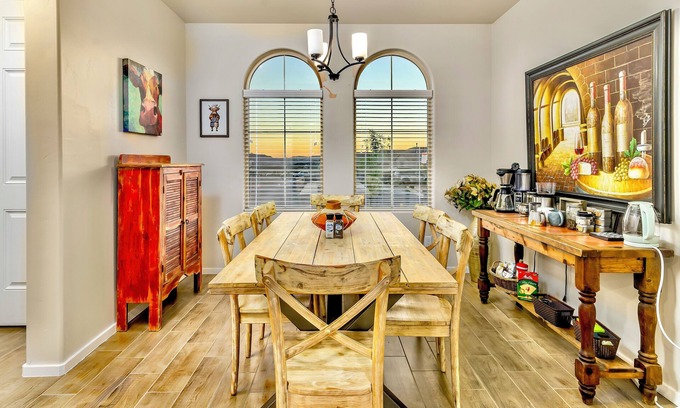 Las Cruces House | Modern High Desert 3BR Retreat