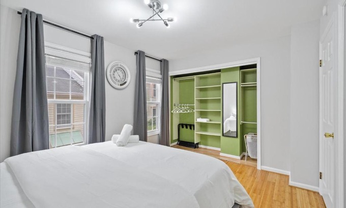 Arlington Hotel | Modern Luxury DC Free Parking