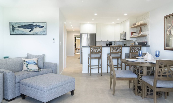Grahams Island State Park Condo | Modern Luxury Remodel - Maui Kamaole J114