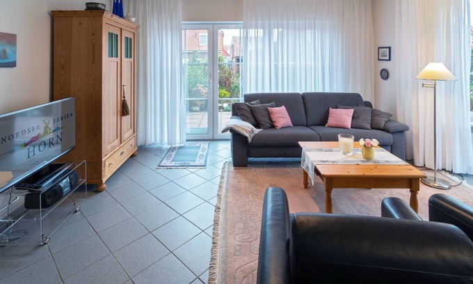 Westeraccumersiel House | Modern semi-detached house "Haus am Siel" in a quiet residential area