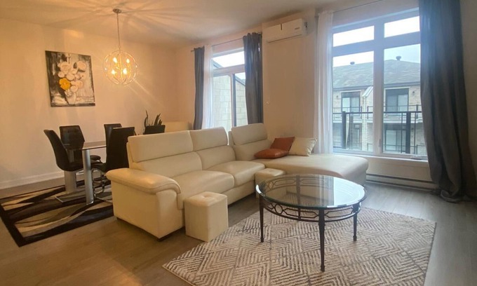 Blainville Condo | Modern spacious condo, lots of light, between Montréal & beautiful Laurentians
