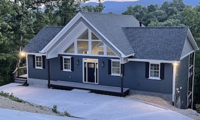 Jacksboro House | Modern style lake front home with everything you need to escape your busy lives.