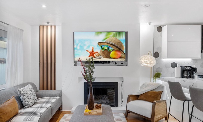 Concord House | 🌅 Modern, Trendy 4BD & 3BA house with great amenities 🌉🎆