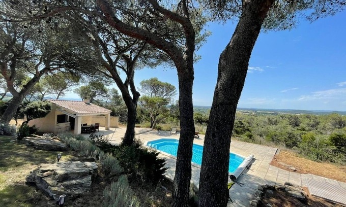 Uchaux Villa | Modern villa - 5 bedrooms, in Uchaux village - private pool & amazing views