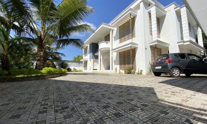 Perinad Villa | Modern villa close to Ashtamudi lake. 3 bedrooms
