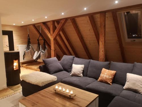 Hohenberg a.d.Eger Apartment | Moderne Ferienwohnung Mit Hot Tub Und Fasssauna