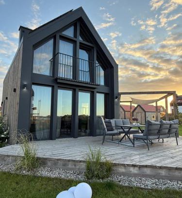 Ryn Villa | Modra Czapla