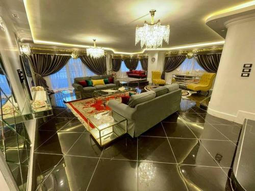 Al-Khalifa Apartment | Mokattam Club View Experience