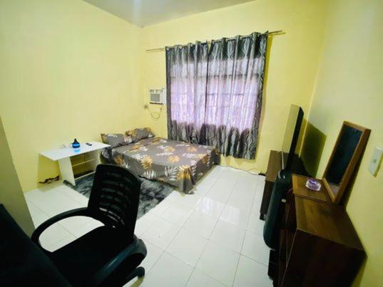 Angeles City House | Molly's Place with kubo and parking