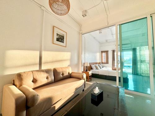 Khon Kaen Hotel | Momento Hotel and Cafe