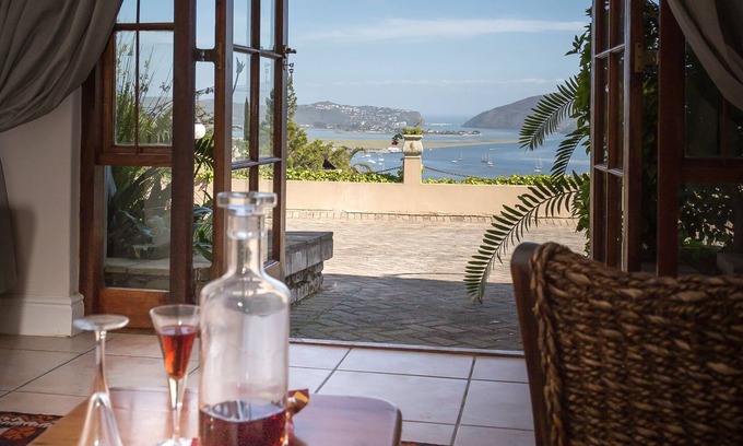 Paradise Hotel | Moncrieff Manor