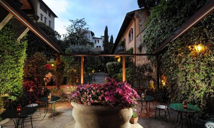 Sant' Ambrogio Hotel | Monna Lisa