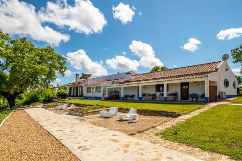Sao Luis House | Monte Pedras Negras