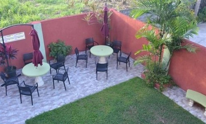 Piarco Bed & Breakfast | Montecristo Inn