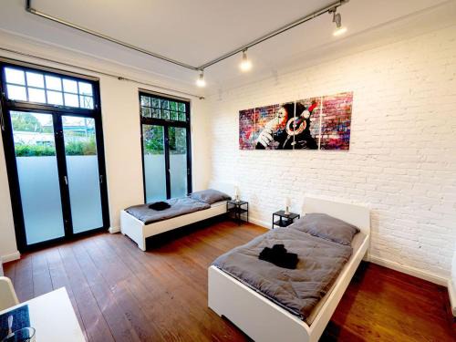 Ahrensburg Apartment | Monteurwohnung-in-Villa-8-Betten-WLAN-TV-Einbaukueche-Ahrensburg-Zentrum-Naehe-Hamburg-OD06a