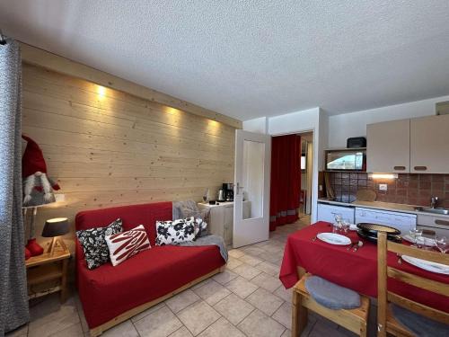 Montgenevre Apartment | Montgenèvre : Studio rénové, ski aux pieds, 4 pers., parking inclus, animaux acceptés - FR-1-330D-135