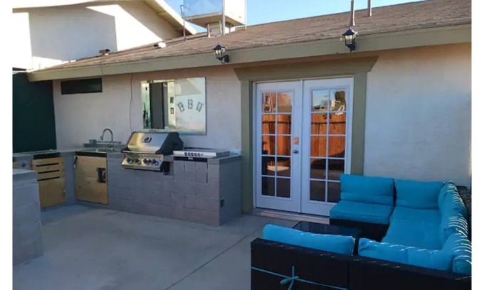 Ridgecrest Apartment | Monthly Patio Suite with Dog Door!
